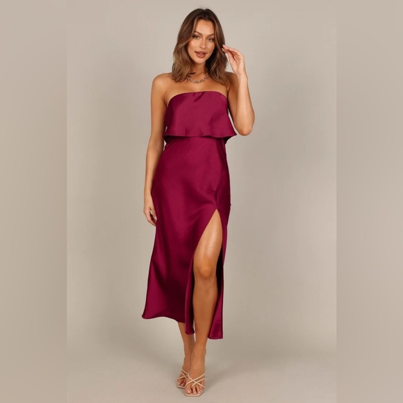 Petal & pup burgundy strapless satin midi dress nwot - Picture 1 of 5